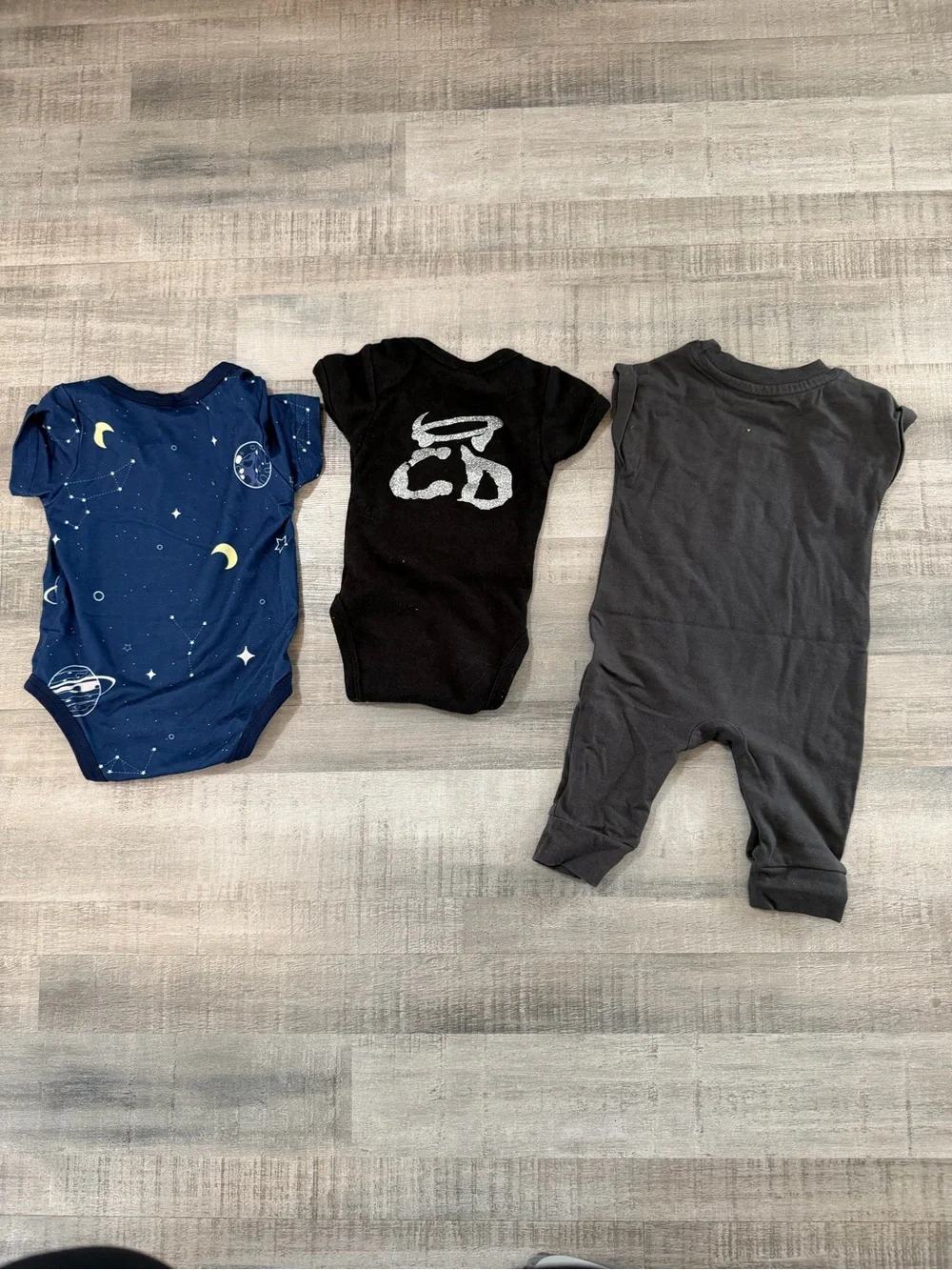 10 Pc Newborn Baby Boy Clothing Lot Gerber Carter’s Onesies Outfit Sleep Sack